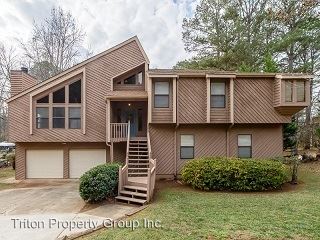 Primary Photo - 2281 Piedmont Forest Dr