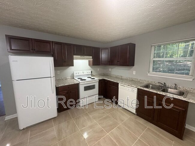 Building Photo - 8478 Moultrie Dr