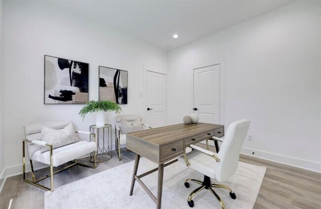 Foto del edificio - 2804 Versailles Oak Ln