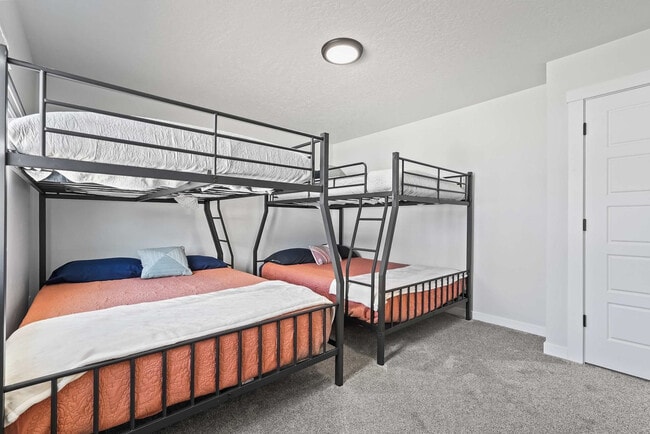 Building Photo - 426 S 750 W