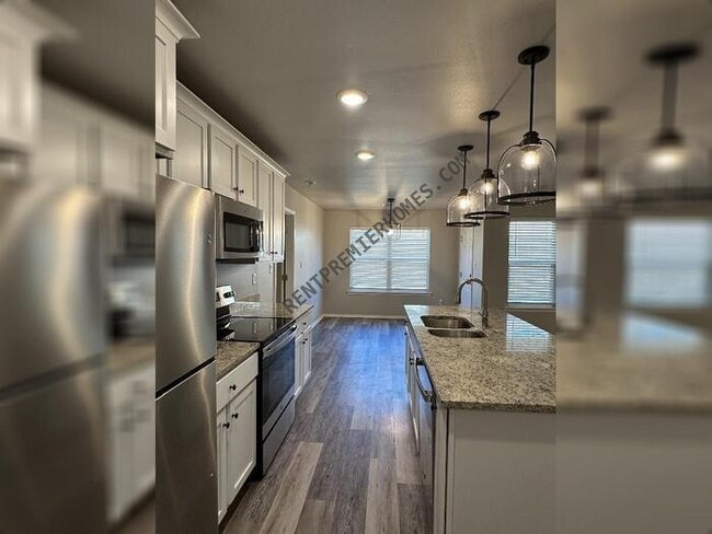 Building Photo - 1057 Heritage Way