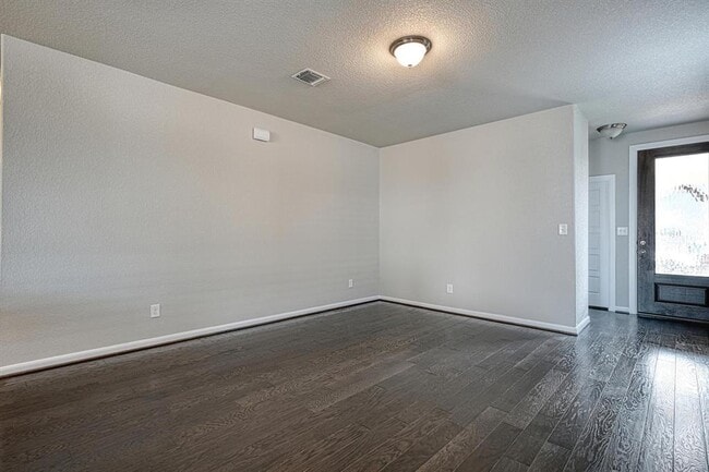 Building Photo - 7631 Europa Ave