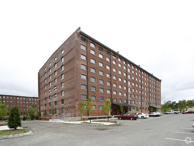 Foto del edificio - The Apartments at Cotton Mill