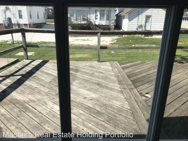 Foto del edificio - 4 br, 1 bath House - 334 W Chandler St
