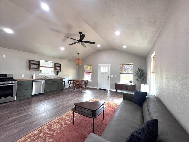 Building Photo - 3159 FM 1155
