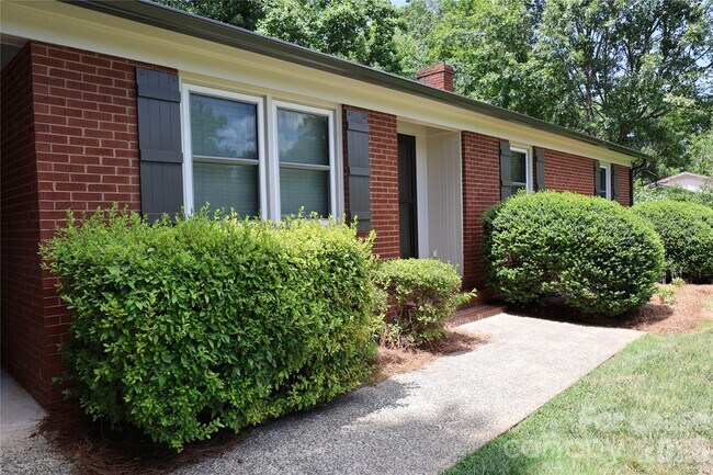 Foto del edificio - 103 Abingdon Cir