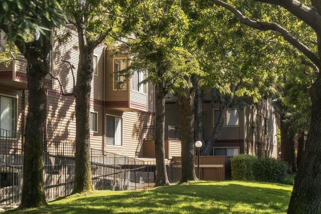 Foto del edificio - Woodchase Apartments