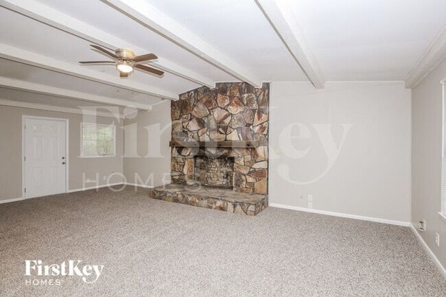Building Photo - 149 Parker Dr SW
