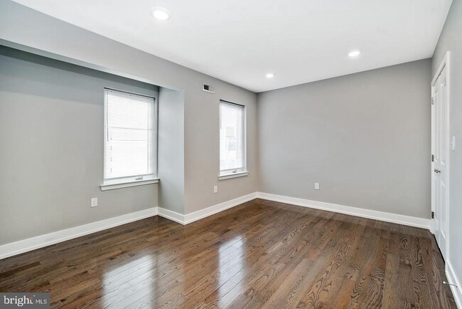 Building Photo - 1505 Parrish St