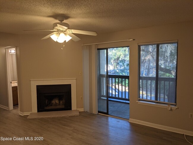 Building Photo - 3510 Sable Palm Ln
