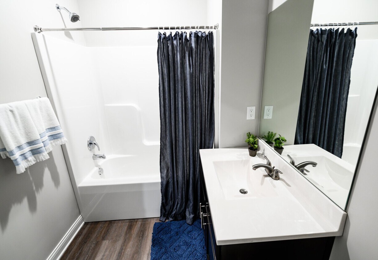 Foto principal - Plum Ridge Apartments