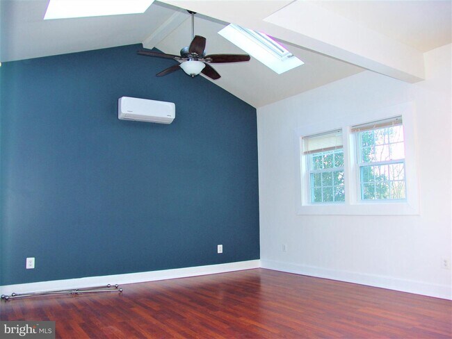 Foto del edificio - 7112 Vellex Ln