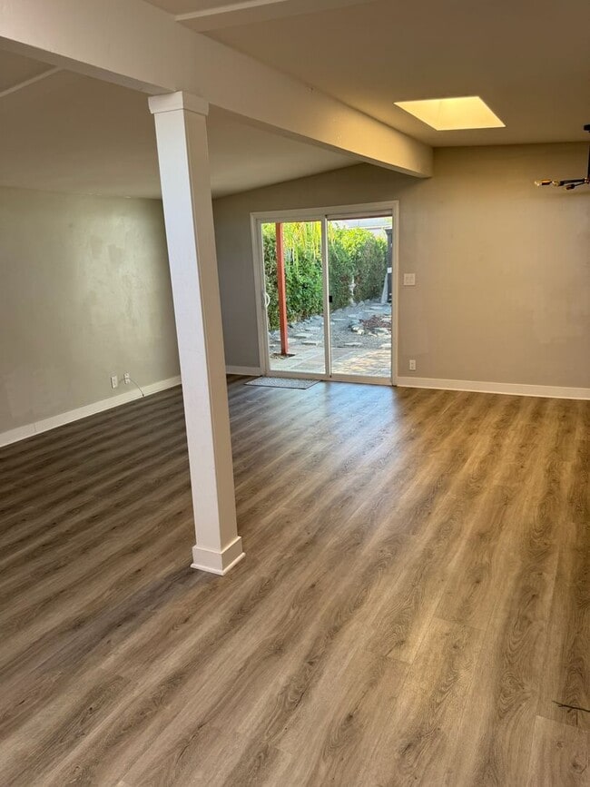 Building Photo - 3BR 2BA house for rent in prime Clairemont  location