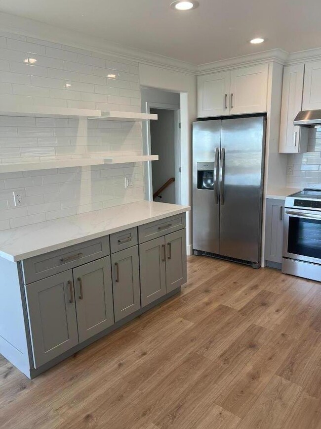 Foto del edificio - 875 Tierra Alta St