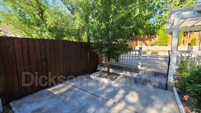 Building Photo - 4385 Rio Poco Rd