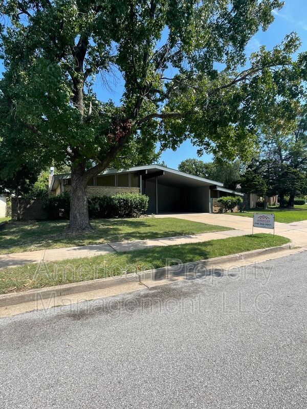 Building Photo - 7217 E 55th Pl