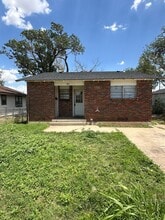 Building Photo - 82 N Fairmont St