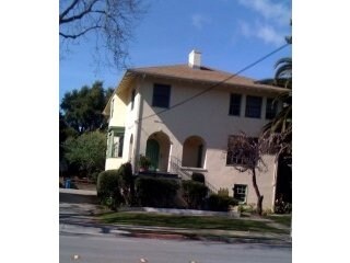 Primary Photo - 123 E Poplar Ave