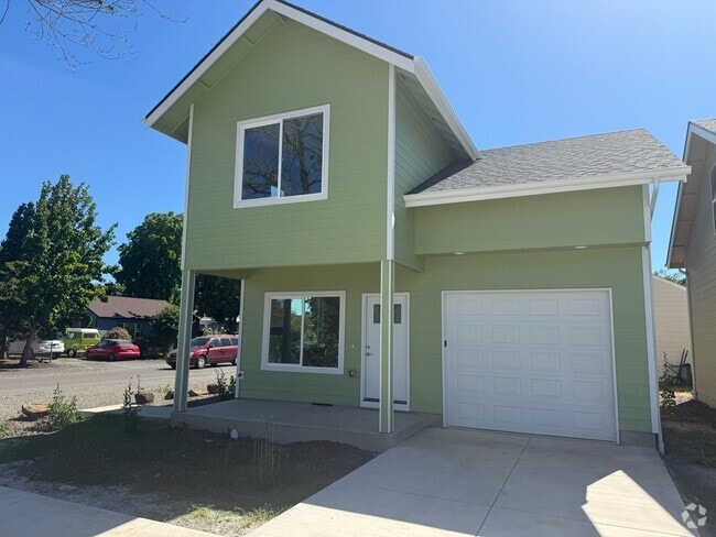 Building Photo - 4142 Avalon St