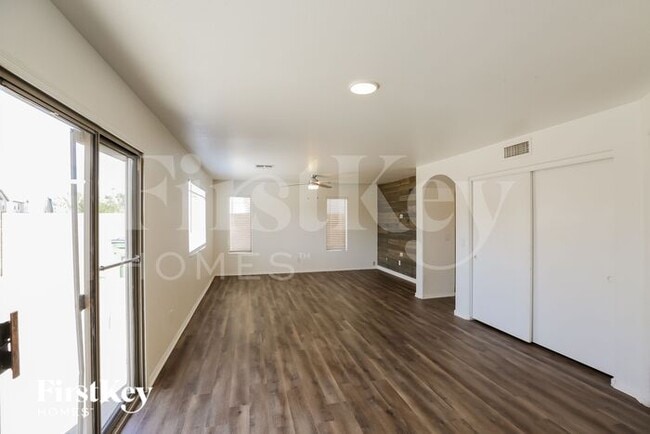 Building Photo - 12435 West El Nido Lane