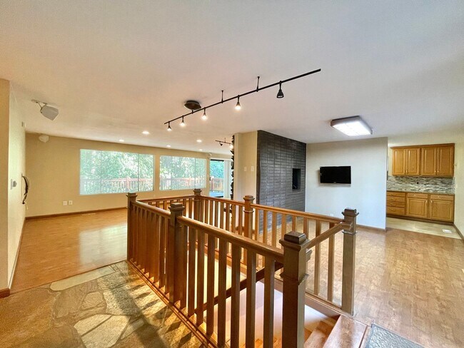 Building Photo - Great Home For Rent