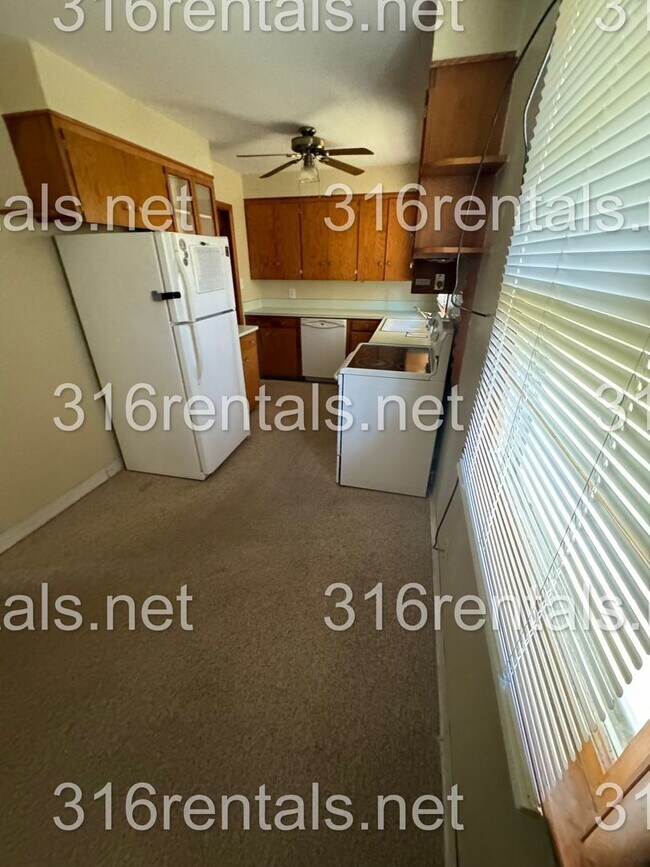 Foto del edificio - $1195- 3 bed 2 bath - Single Family Home