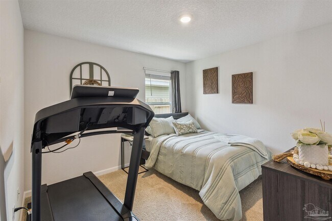 Building Photo - 5260 Peach Dr