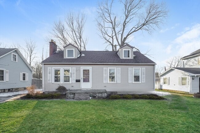 Building Photo - 430 Garfield St