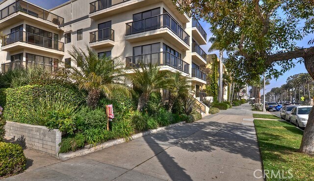 Foto del edificio - 833 Ocean Ave