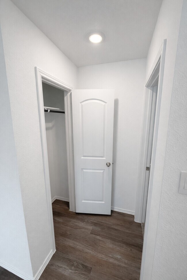 Foto del edificio - 6059 Canyon Dawn Dr