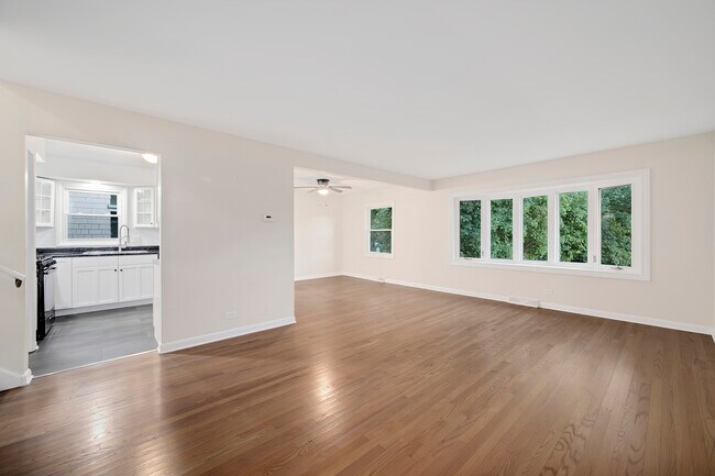 Foto del edificio - 2614 Burlington Ave