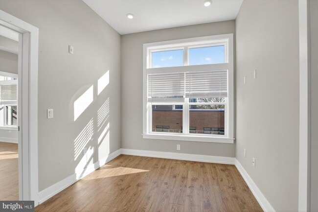 Foto del edificio - 2034 N Front St