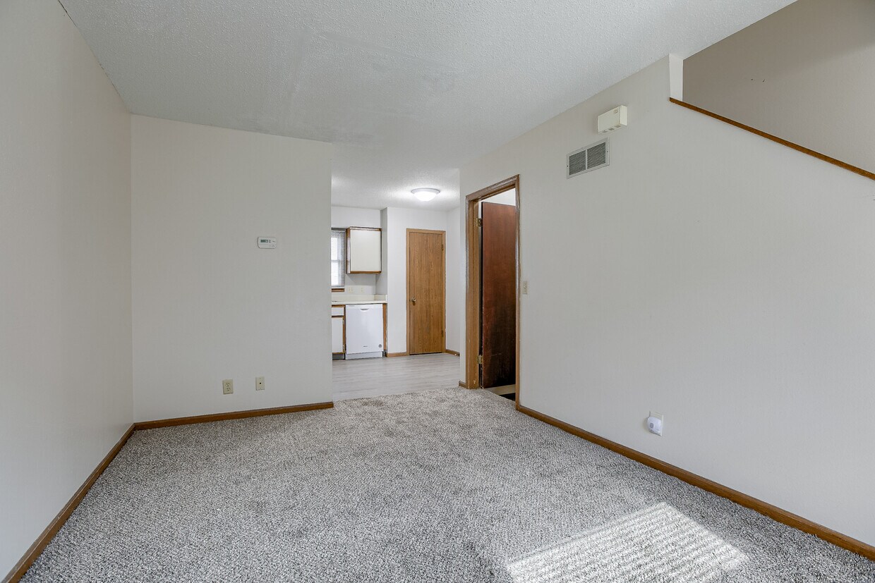 Foto principal - 4910 Dudley St