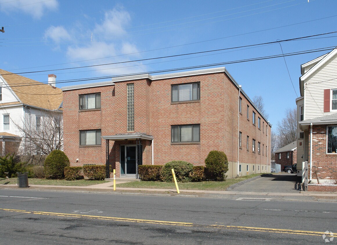 382 Burnside Ave, East Hartford, CT 06108 Apartments in East Hartford