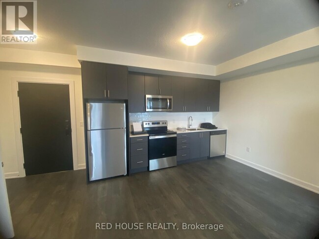 Photo du bâtiment - 3200-3200 William Coltson Ave