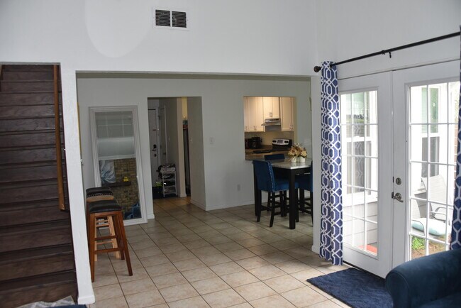 Foto del edificio - 650 W Tharpe St