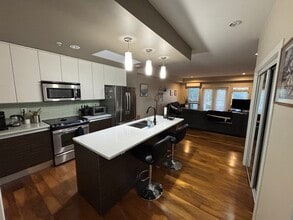 Building Photo - 1008 Tillicum Rd