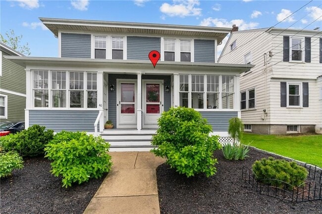 Foto del edificio - 44 Bedlow Ave