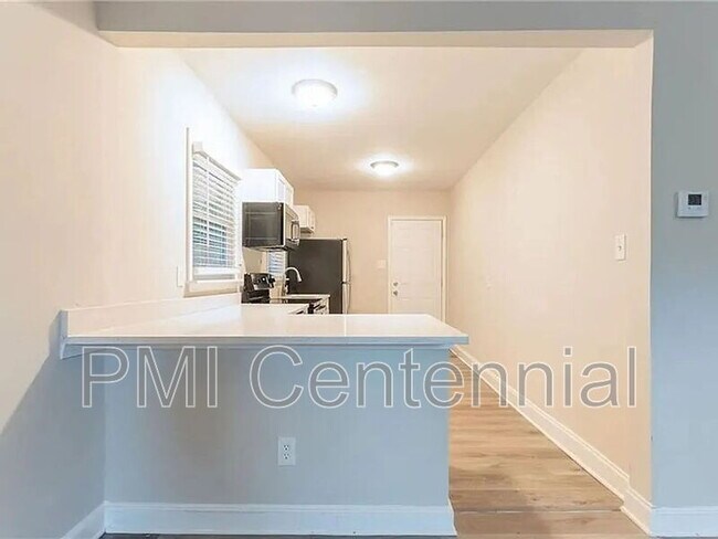 Foto del edificio - 1760 Spring Ave