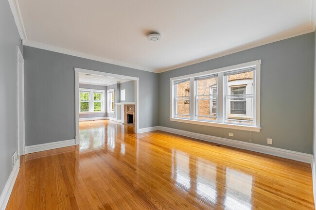 Building Photo - 4927 W Cuyler Ave
