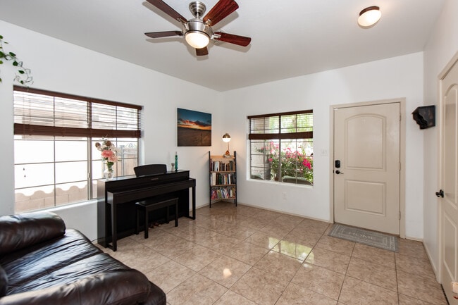 Building Photo - 4540 Jojoba Ave