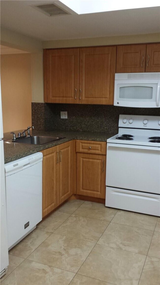 Foto del edificio - 4728 NW 90th Ave