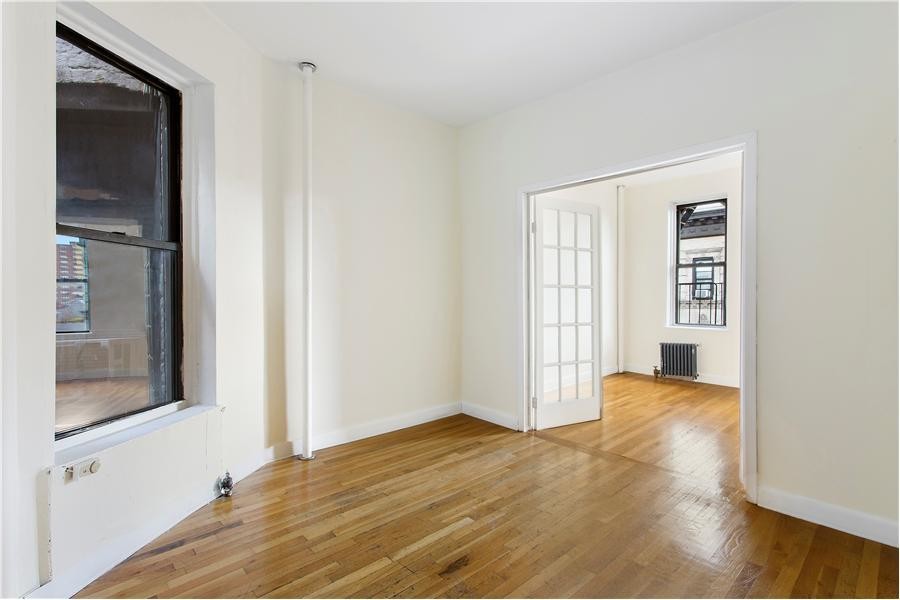 Primary Photo - 71 Rivington St
