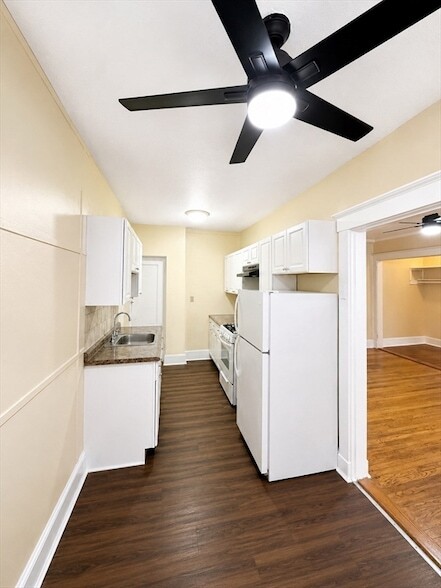 Photo - 415 County St Apartment