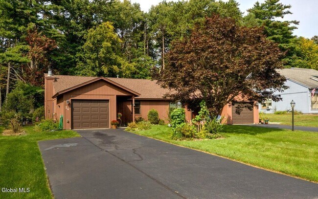 Foto del edificio - 24 Thimbleberry Rd