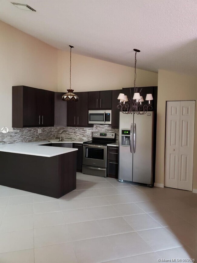 Building Photo - 9915 Boca Gardens Trail