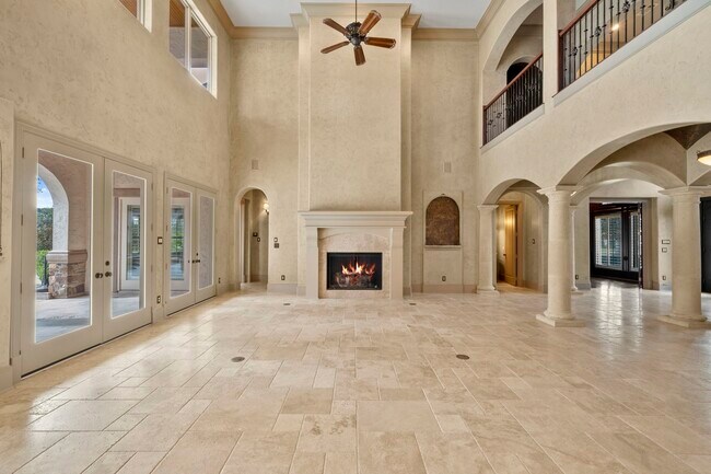 Building Photo - 2102 Countryshire Ln