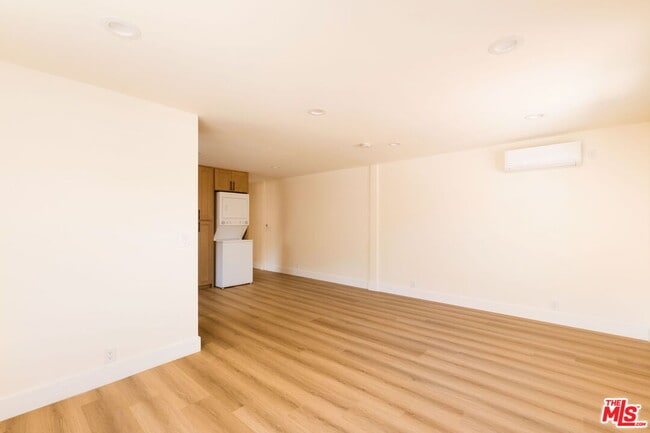 Foto del edificio - 342 S Ave 56