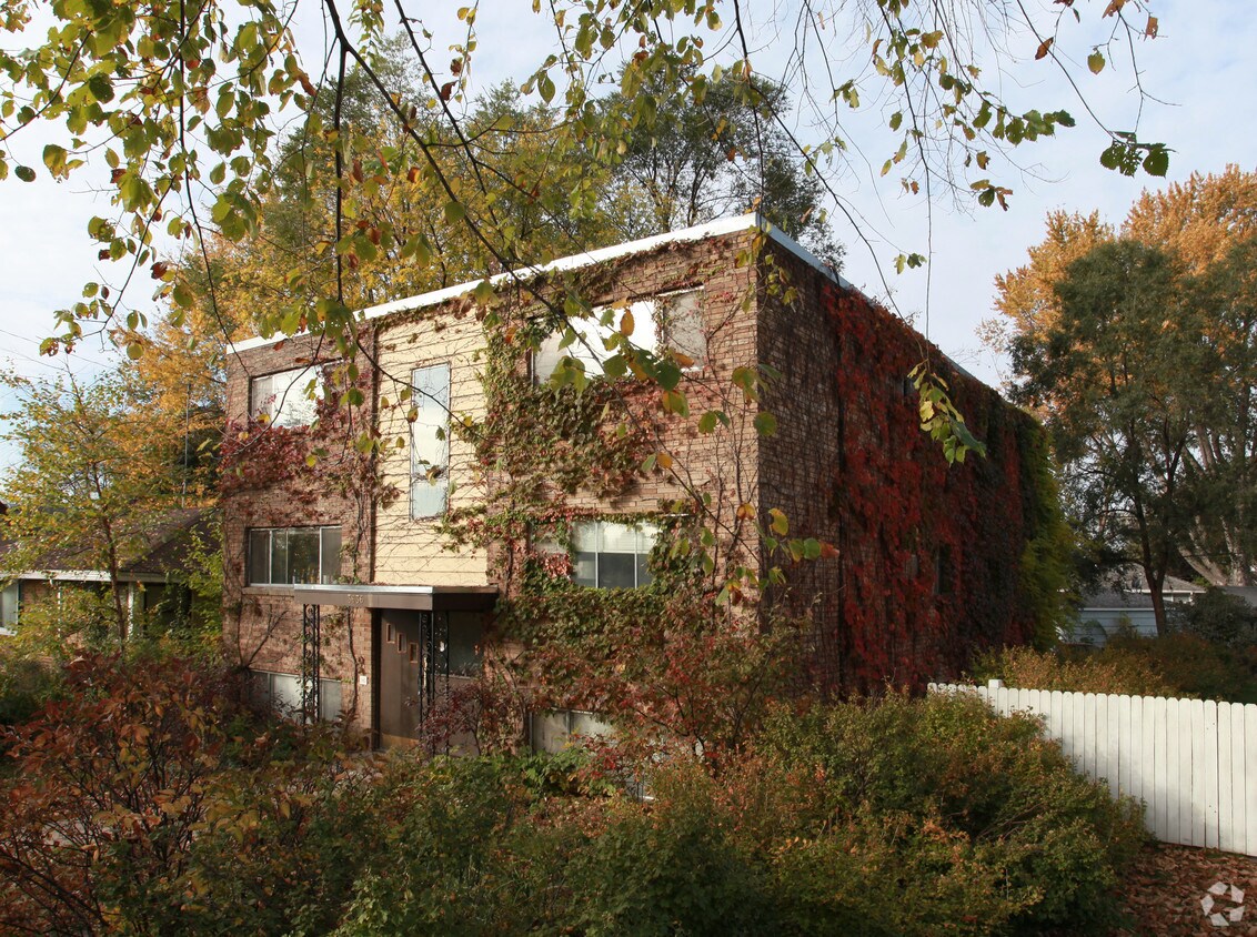 Foto del edificio - 3636 20th Ave S