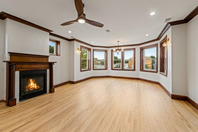 Foto del edificio - 4834 N Springfield Ave